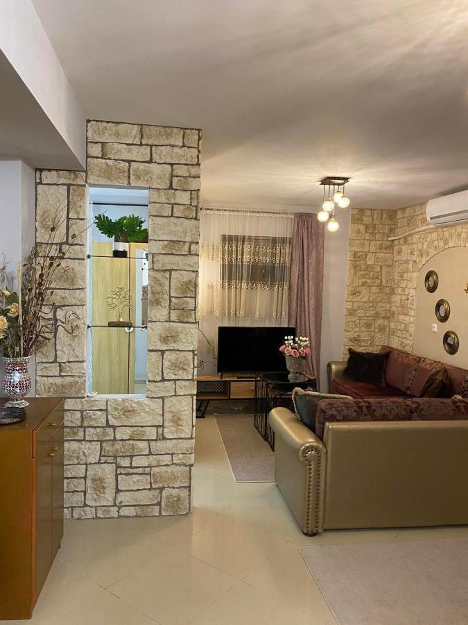 In The Castle Ii- House Apartment Ioannina Exterior photo